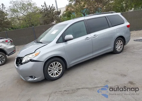 2015 Toyota Sienna Xle 8 Passenger из США, поврежденный, VIN 5TDYK3DC6FS537271